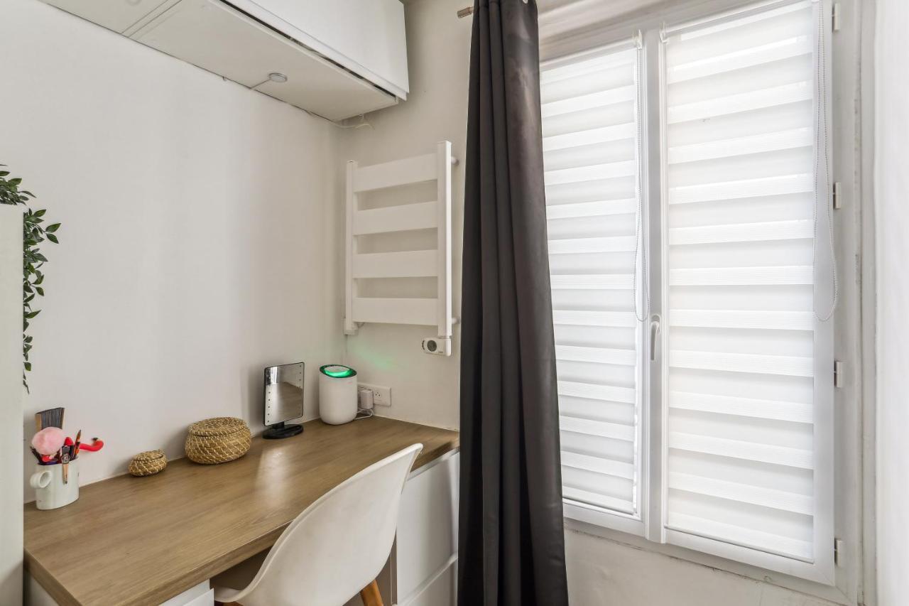 Small Comfortable Studio Near Eiffel Tower Paris Luaran gambar